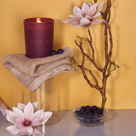 ENCE Cira Black Currant & Magnolia Luxury Soy Candle (200g / 50 Hrs)