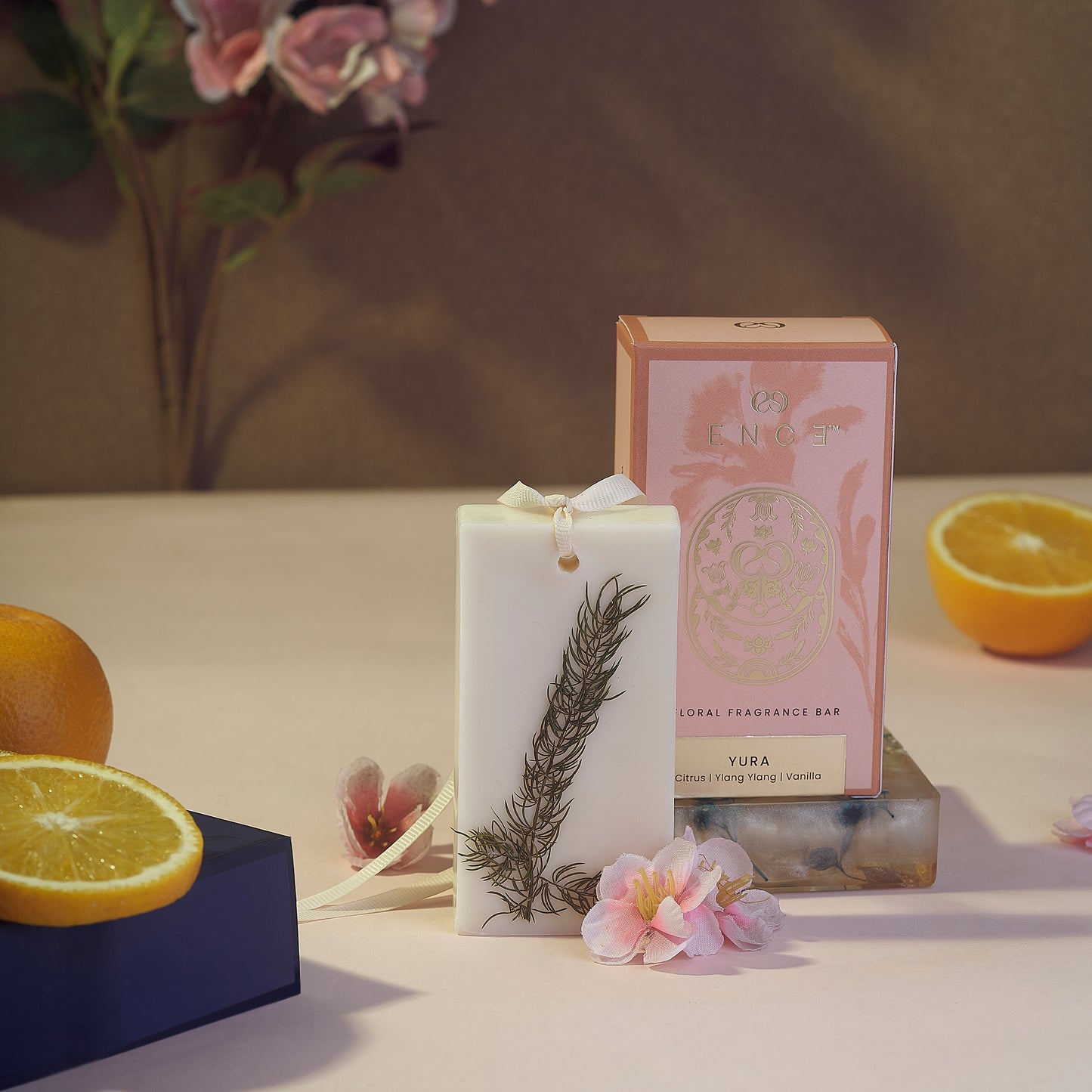 ENCE Yura Citrus & Ylang-Ylang de Comores Closet Candle (80g / 45+ Days)