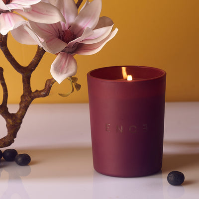 ENCE Cira Black Currant & Magnolia Luxury Soy Candle (200g / 50 Hrs) – product photo 4 of 6