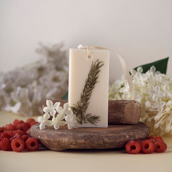 ENCE Mira  Rasberry & Arabian Jasmine Closet Candle (80g / 45+ Days)