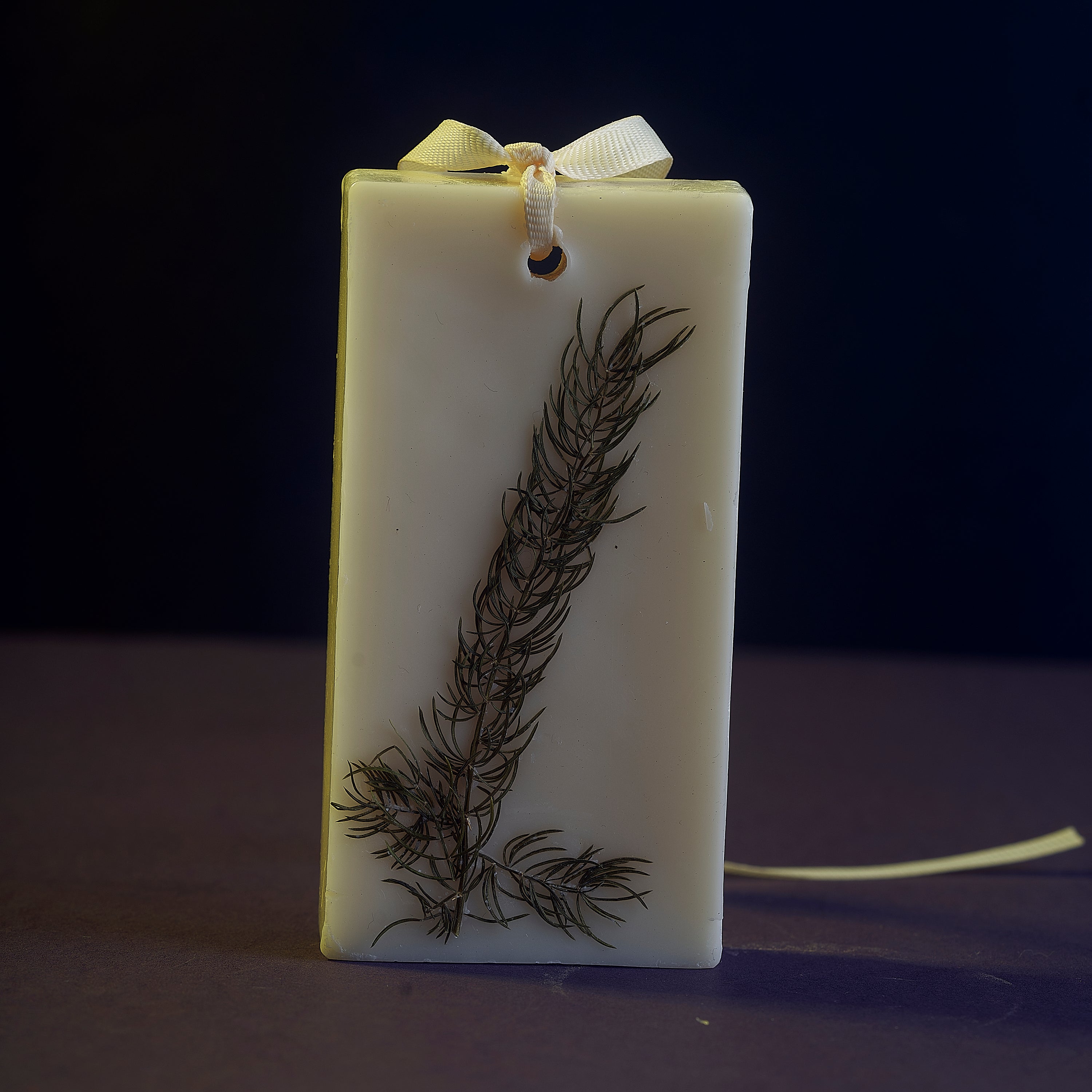 ENCE Noor  Japanese Green Tea & Lavendar Closet Candle (80g / 45+ Days)