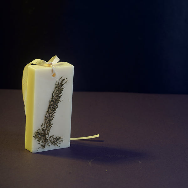 ENCE Noor  Japanese Green Tea & Lavendar Closet Candle (80g / 45+ Days)